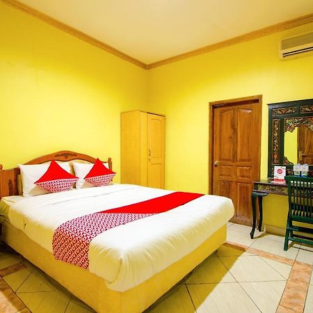 Oyo 1770 Hotel Mawar Saron 2 Kejayan Exterior foto