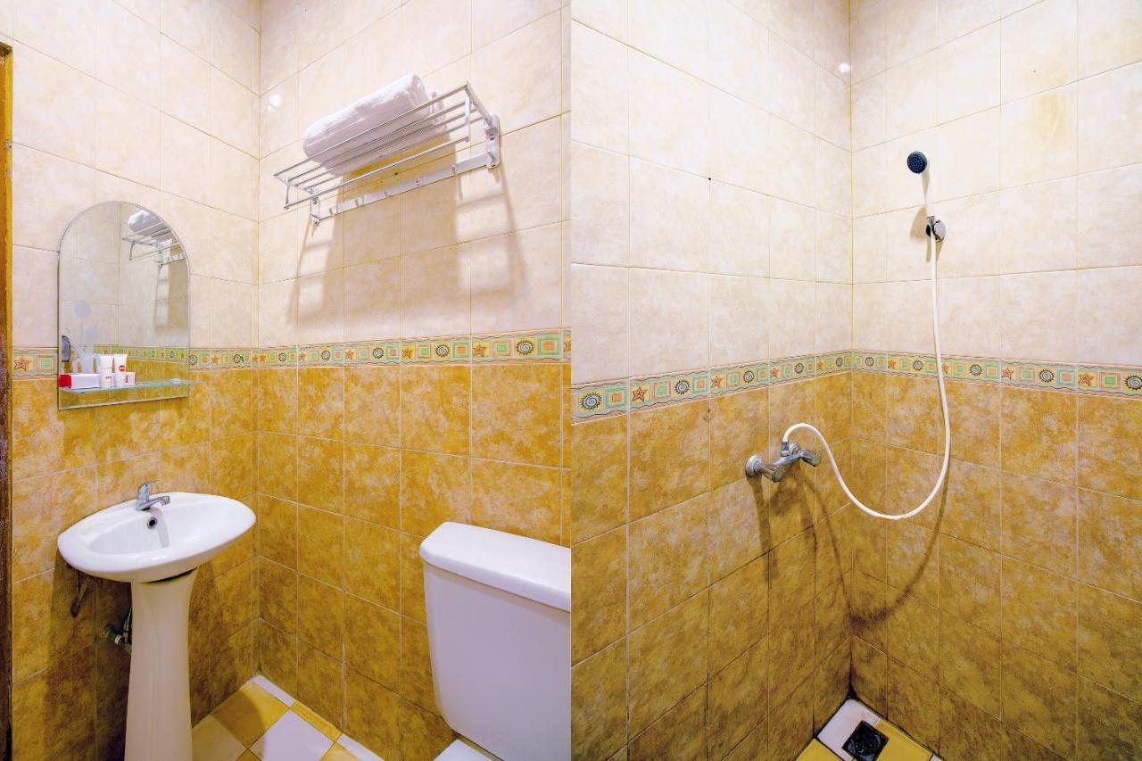 Oyo 1770 Hotel Mawar Saron 2 Kejayan Exterior foto