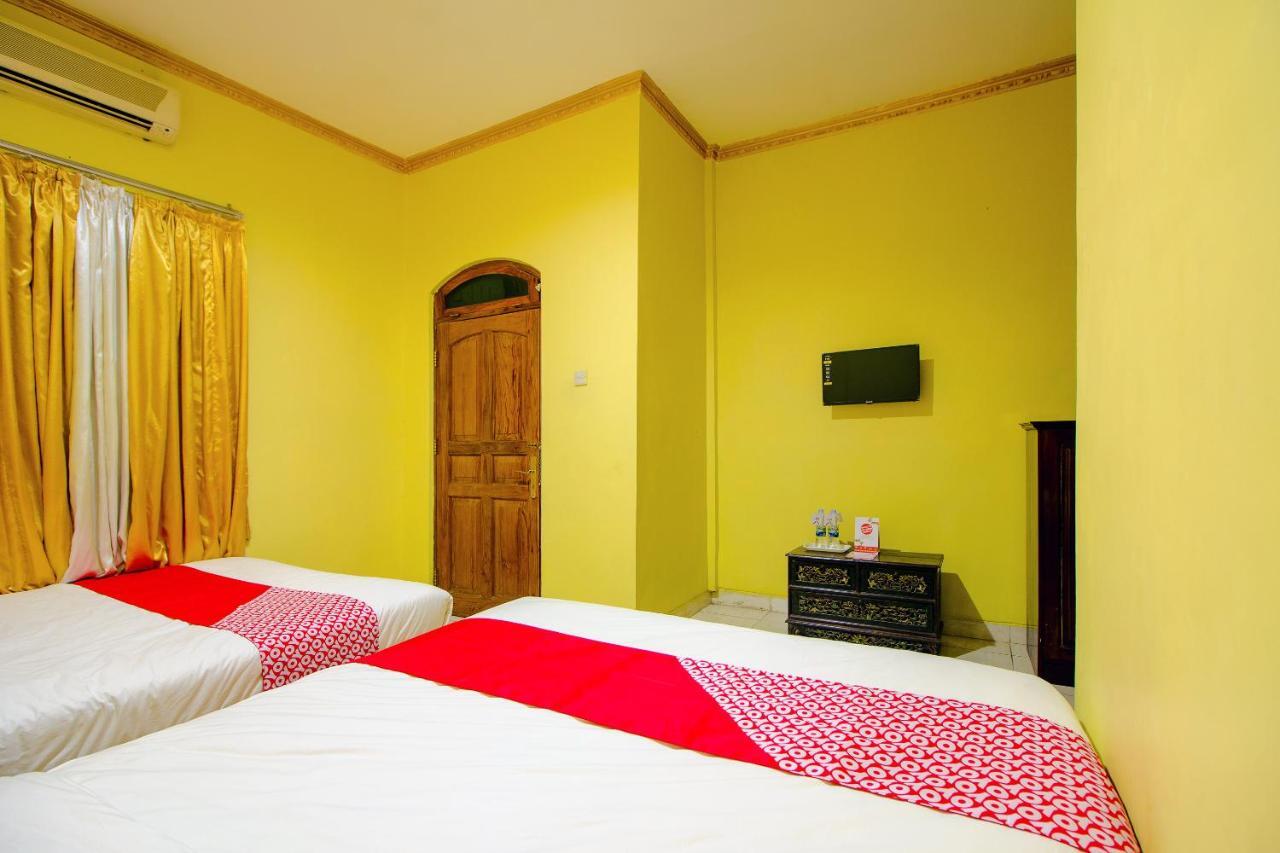 Oyo 1770 Hotel Mawar Saron 2 Kejayan Exterior foto