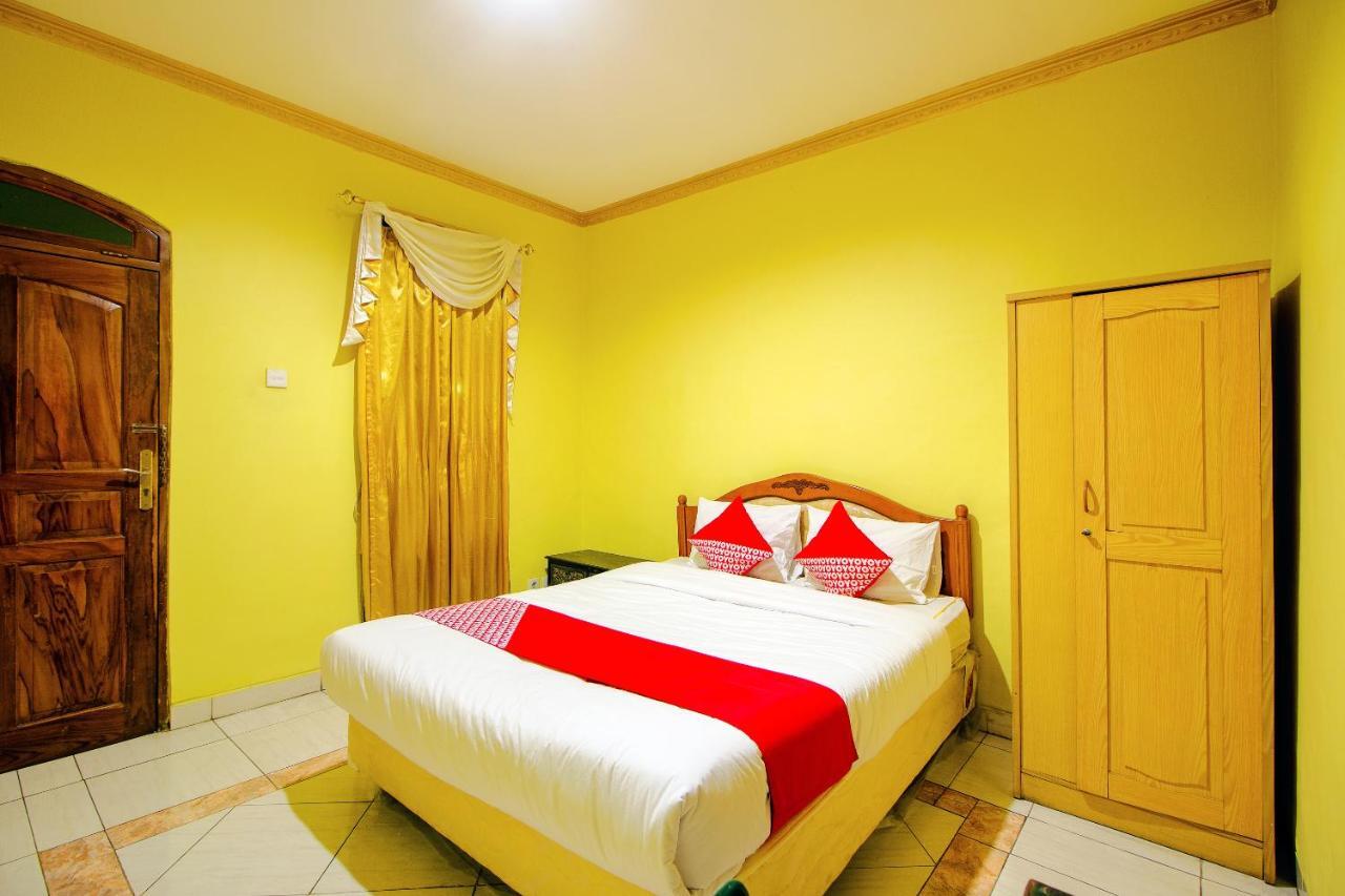 Oyo 1770 Hotel Mawar Saron 2 Kejayan Exterior foto